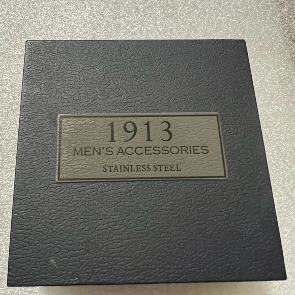 1913 Men’s Accessories Necklace NWT in original box - Picture 3 of 3